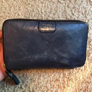 Fossil wallet